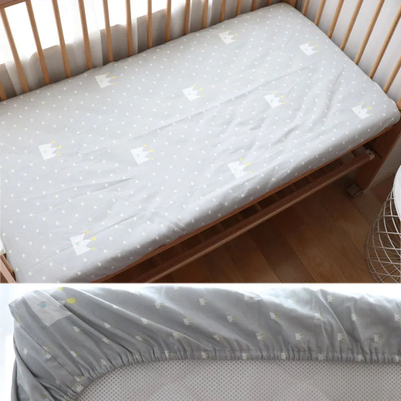 Dream-Fit Monochrome Cot Sheet