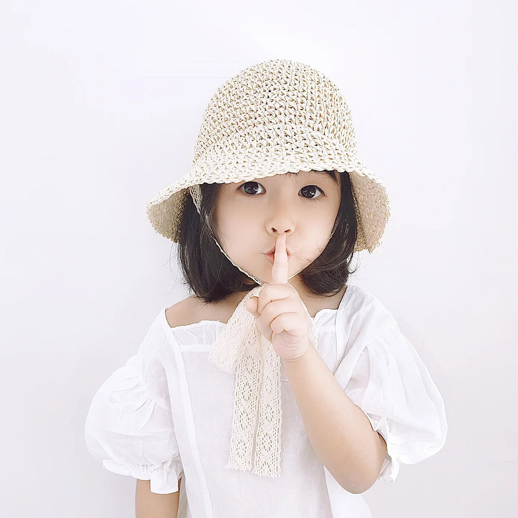 Vintage-Lace Straw Sun Bonnet